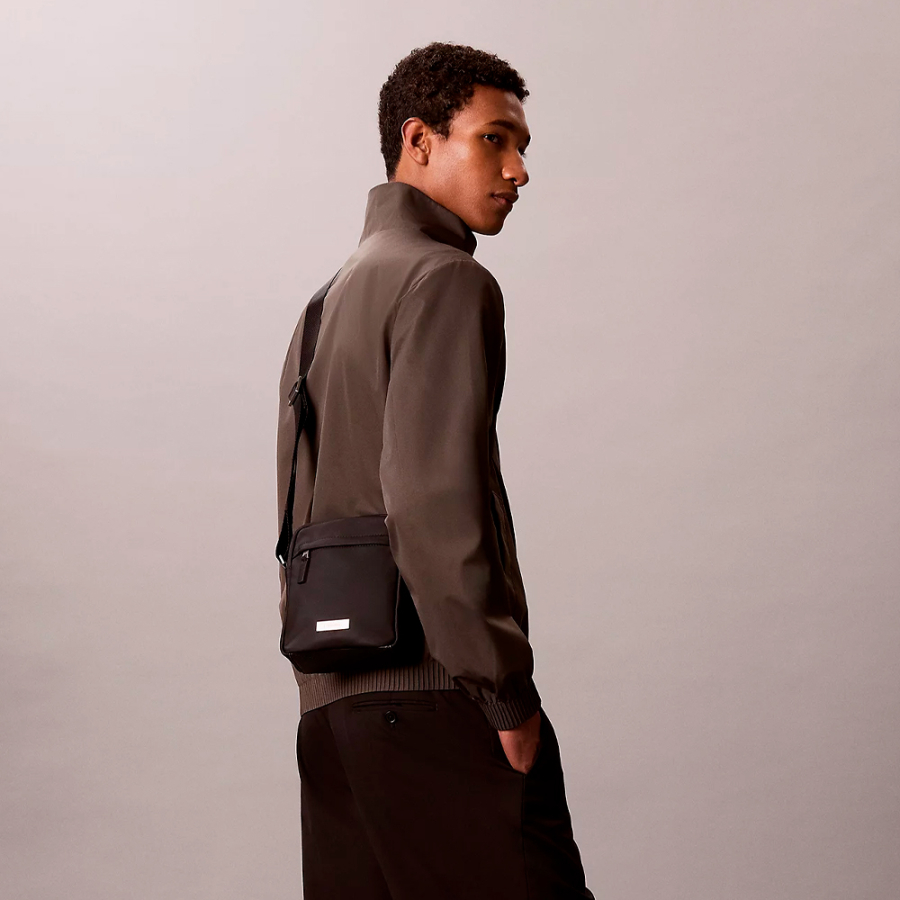 waterproof-nylon-reporter-bag