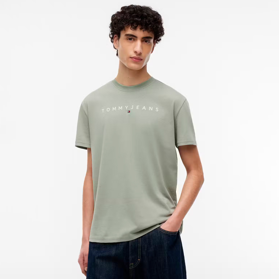 camiseta-com-logotipo-linear-de-corte-regular
