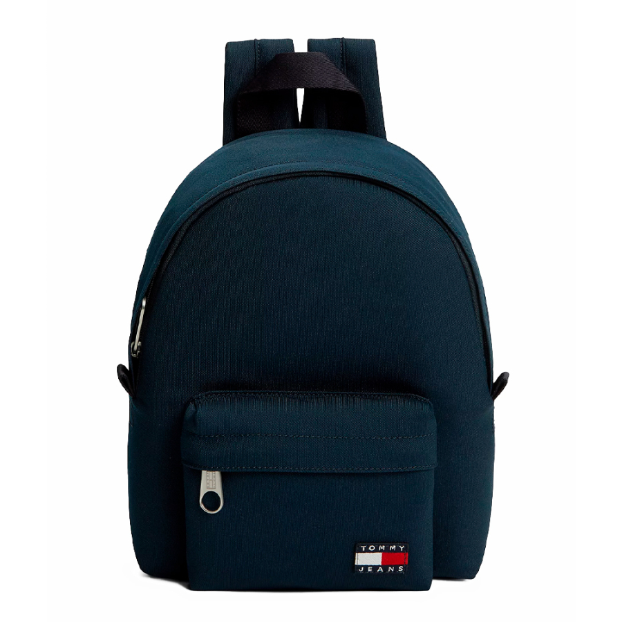 mochila-essential-con-logo