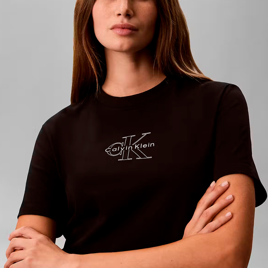 camiseta-classica-com-monologico-para-cada-estacao