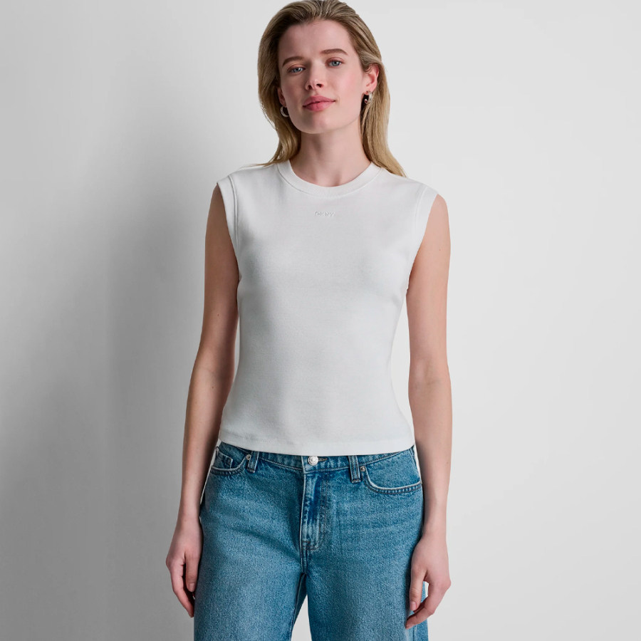 armelloses-shirt-mit-rundhalsausschnitt
