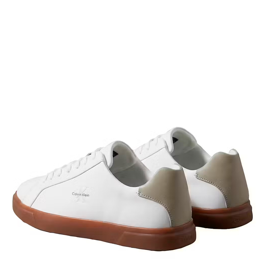zapatillas-de-piel-con-logo-distintivo
