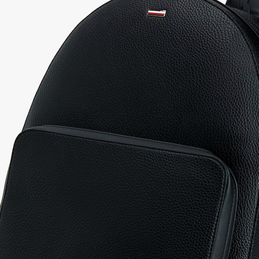 mochila-con-insignia-y-cinta-distintiva mochila-con-insignia-y-cinta-distintiva