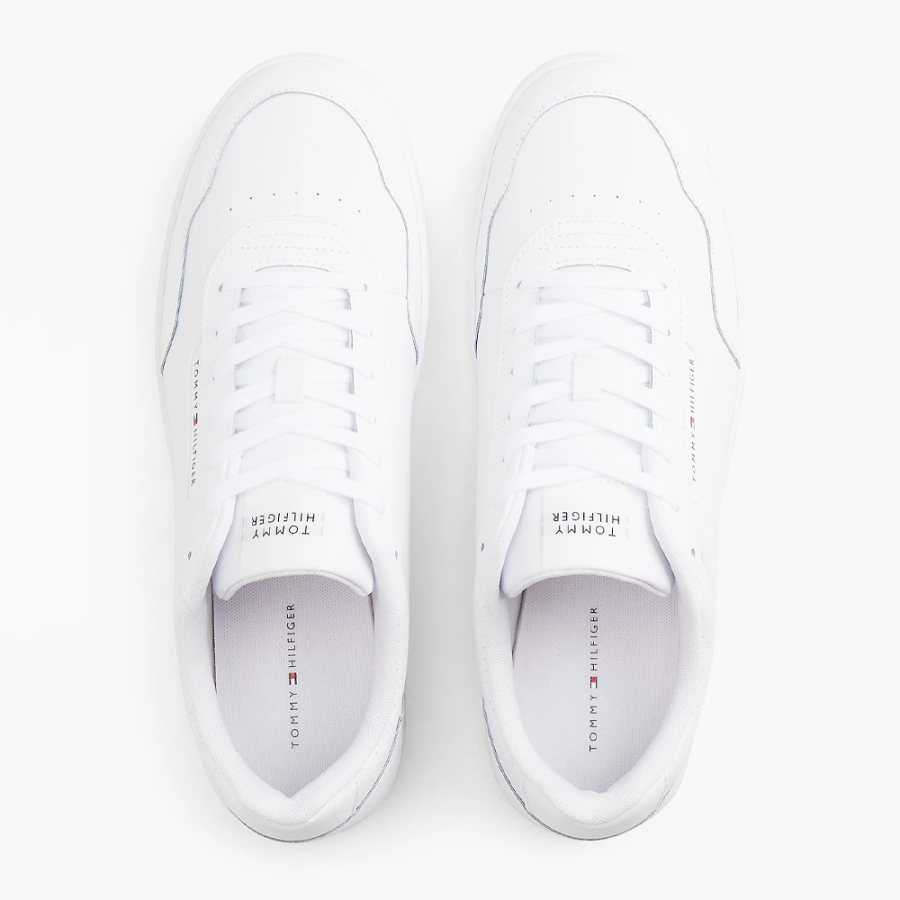 sneakers-con-suola-in-pelle-e-borchie-sottili sneakers-con-suola-in-pelle-e-borchie-sottili