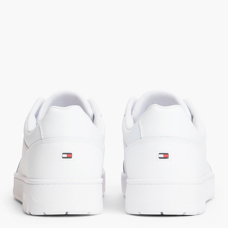 sneakers-con-suola-in-pelle-e-borchie-sottili sneakers-con-suola-in-pelle-e-borchie-sottili