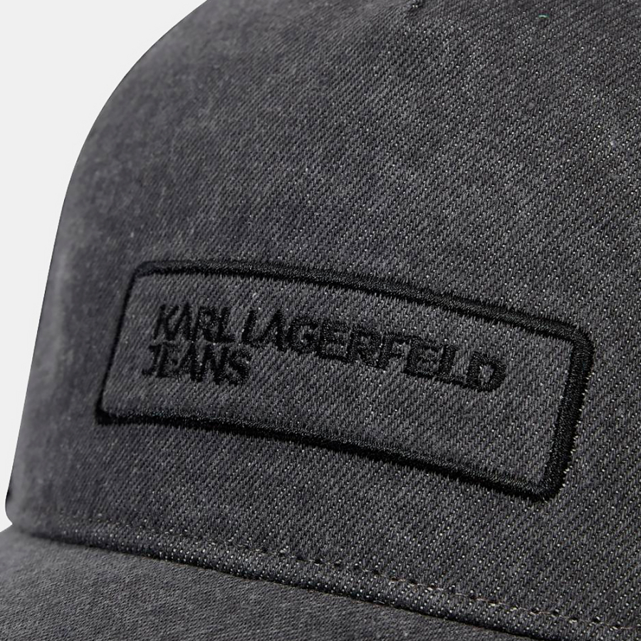 cappello-da-camionista-in-jeans