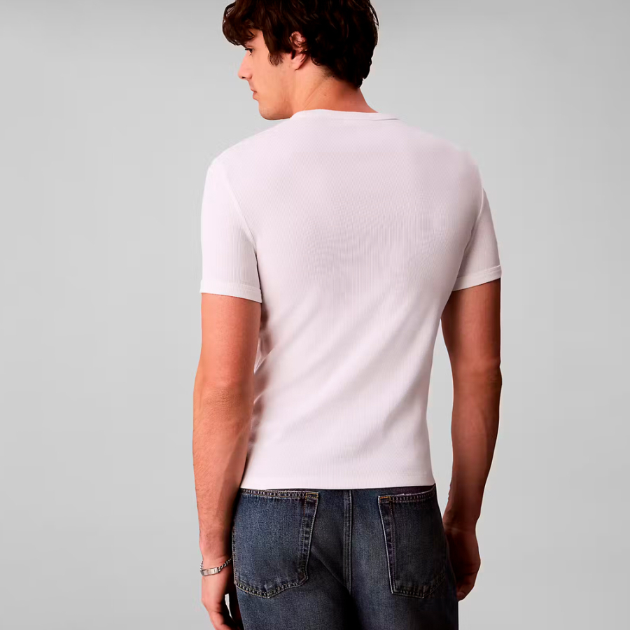 camiseta-rib-slim-woven-label