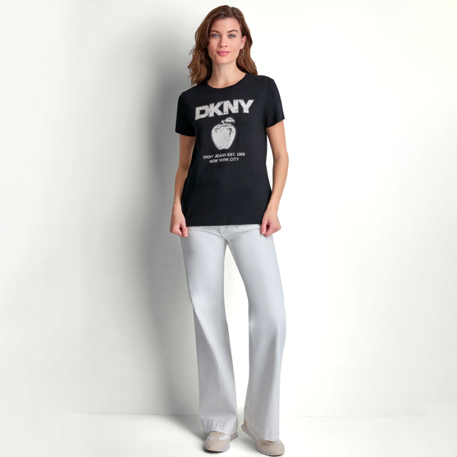 camiseta-com-logotipo-de-maca-grande-em-strass