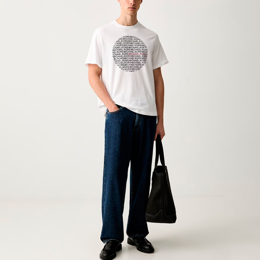 camiseta-com-logotipo-circular-estampado camiseta-com-logotipo-circular-estampado