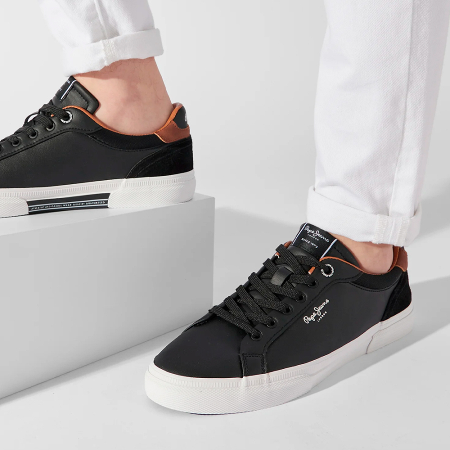 zapatillas-clasicas-con-detalles-en-ante-kenton