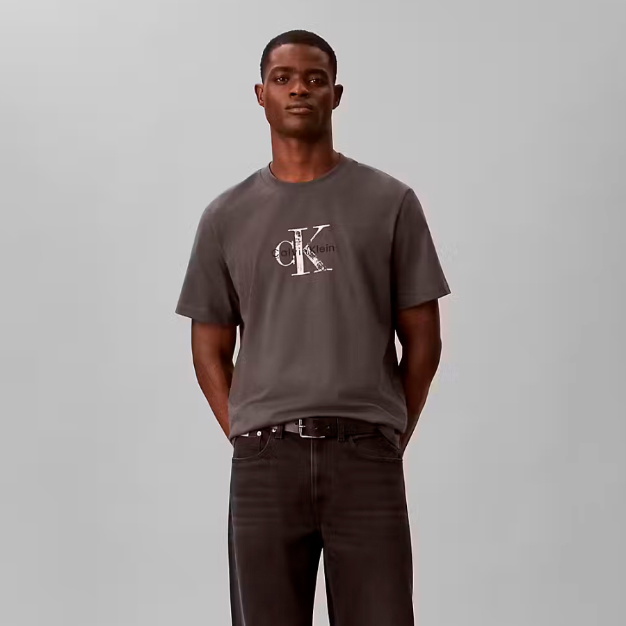 distress-logo-t-shirt