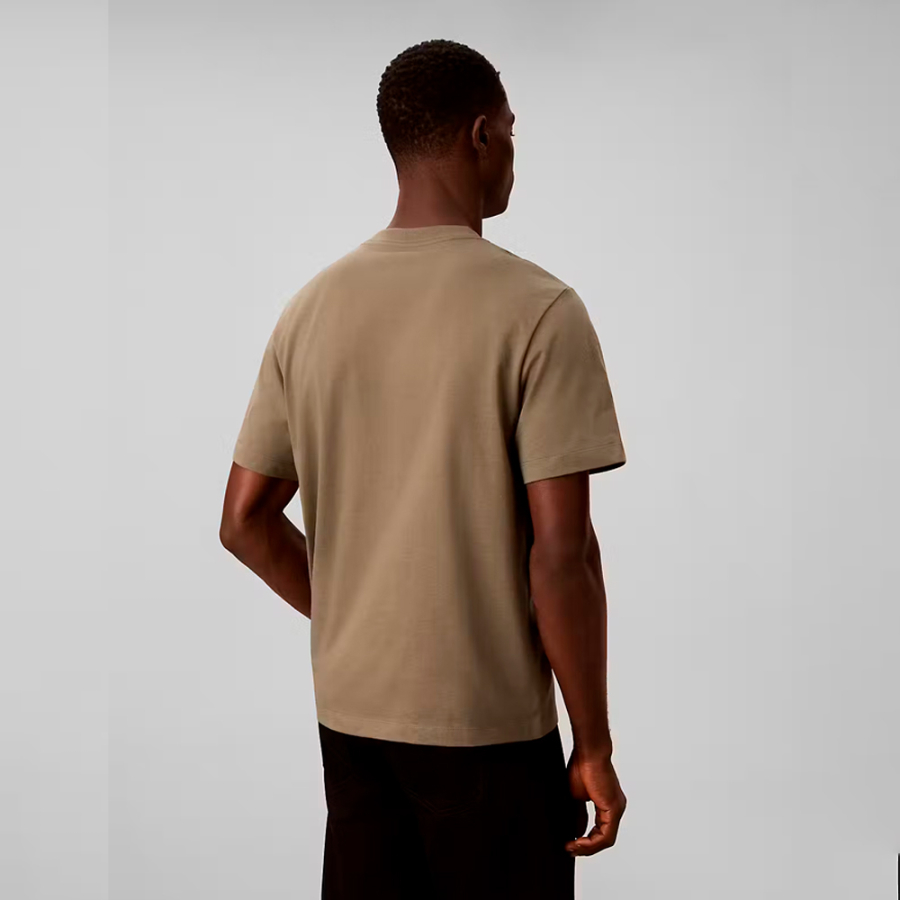 t-shirt-con-logo-effetto-antiscuto t-shirt-con-logo-effetto-antiscuto