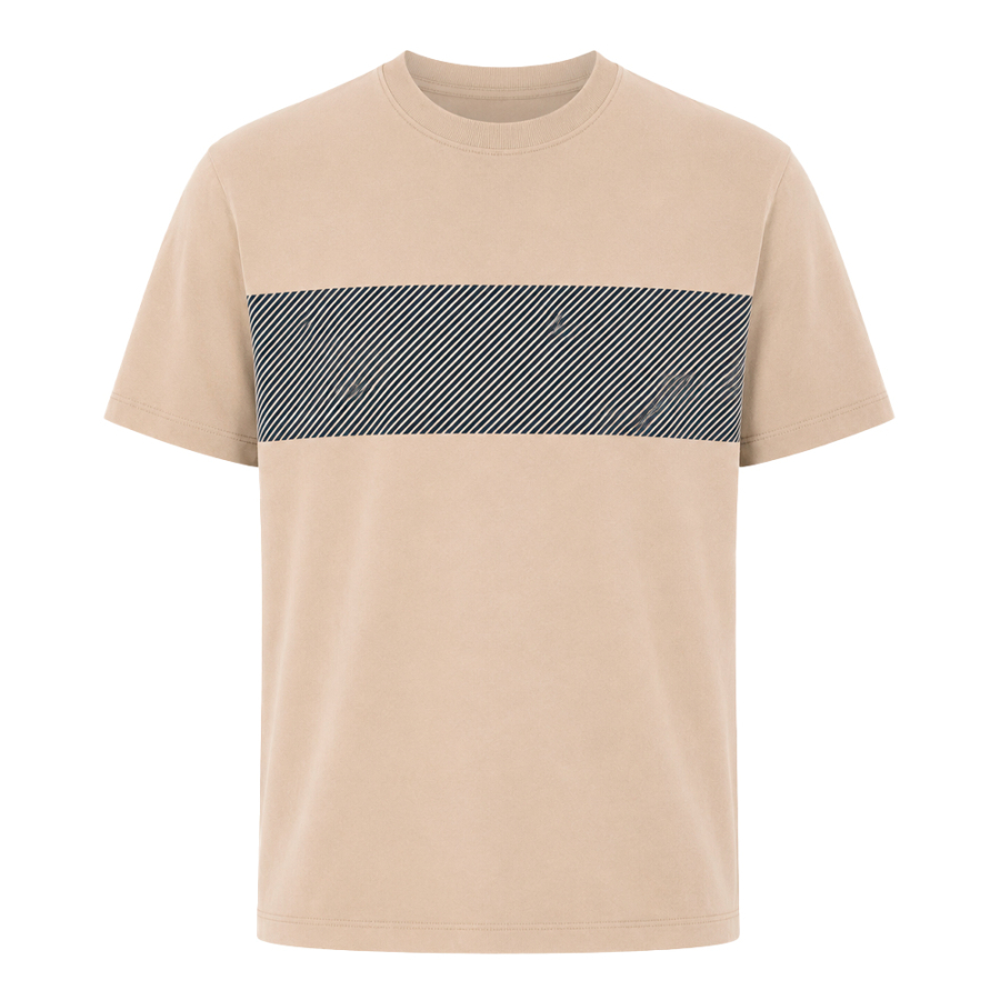 camiseta-com-logotipo-mk-no-peito