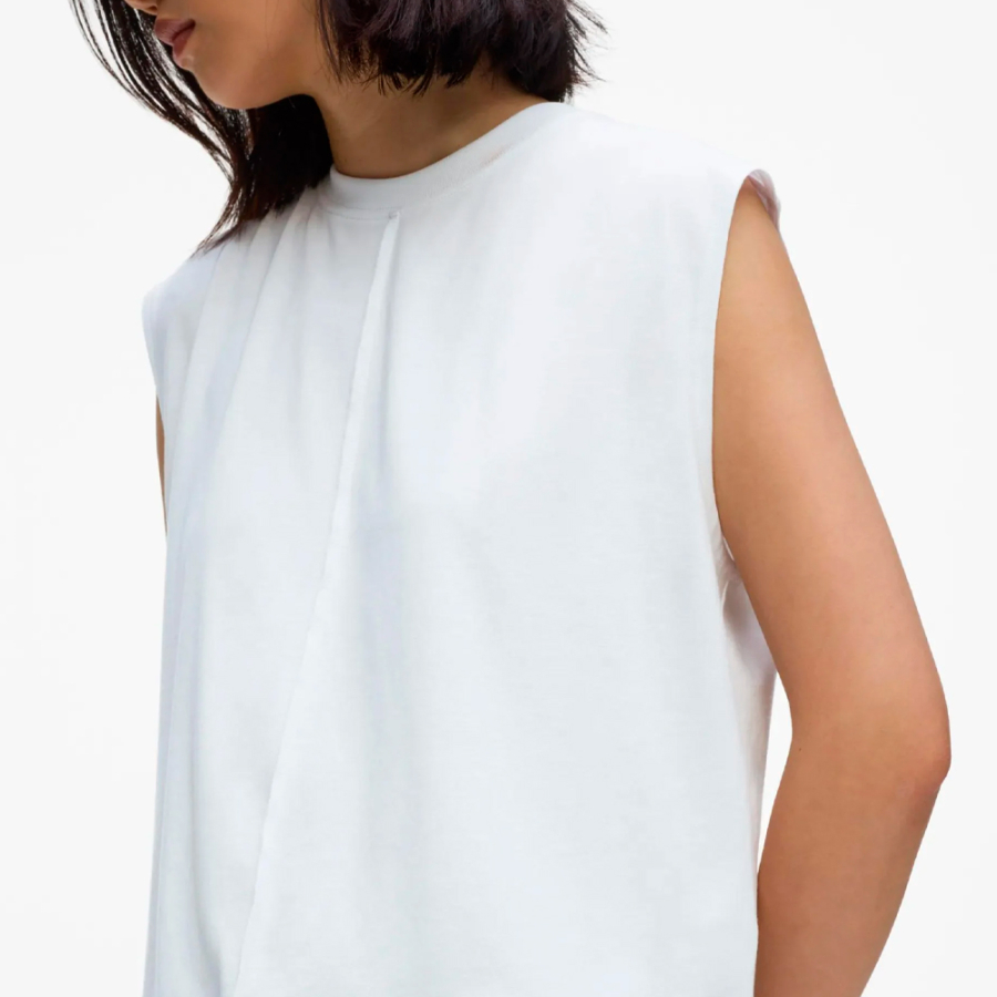 top-with-stitching-detail top-with-stitching-detail