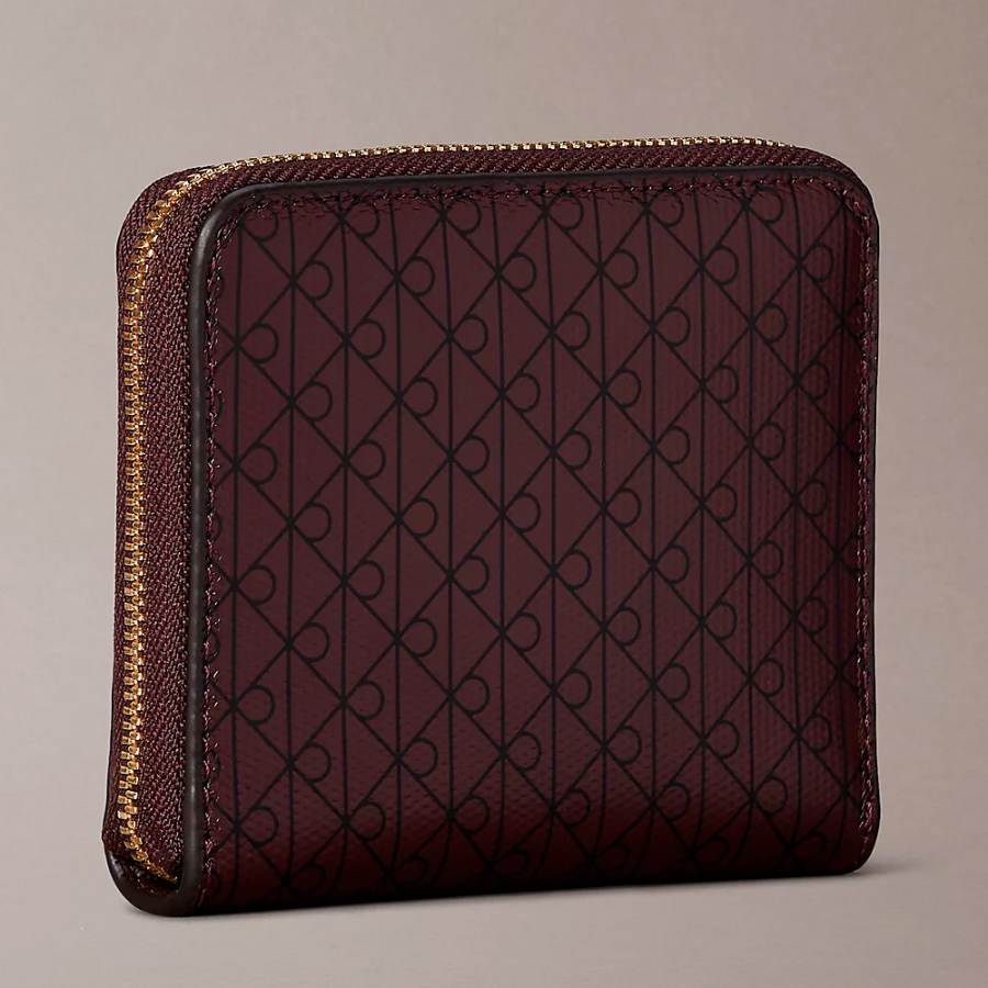 cartera-con-cremallera-con-logo-en-lamina