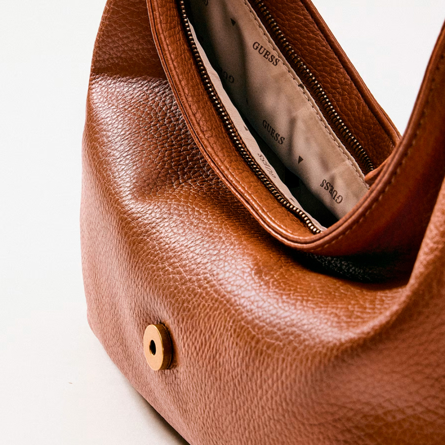 camden-medium-shoulder-bag camden-medium-shoulder-bag
