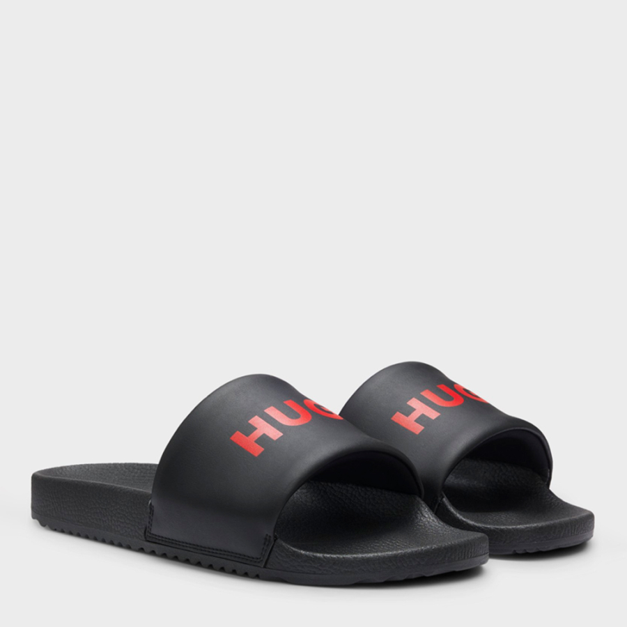 chanclas-con-tira-acolchada-y-logo-en-contraste chanclas-con-tira-acolchada-y-logo-en-contraste