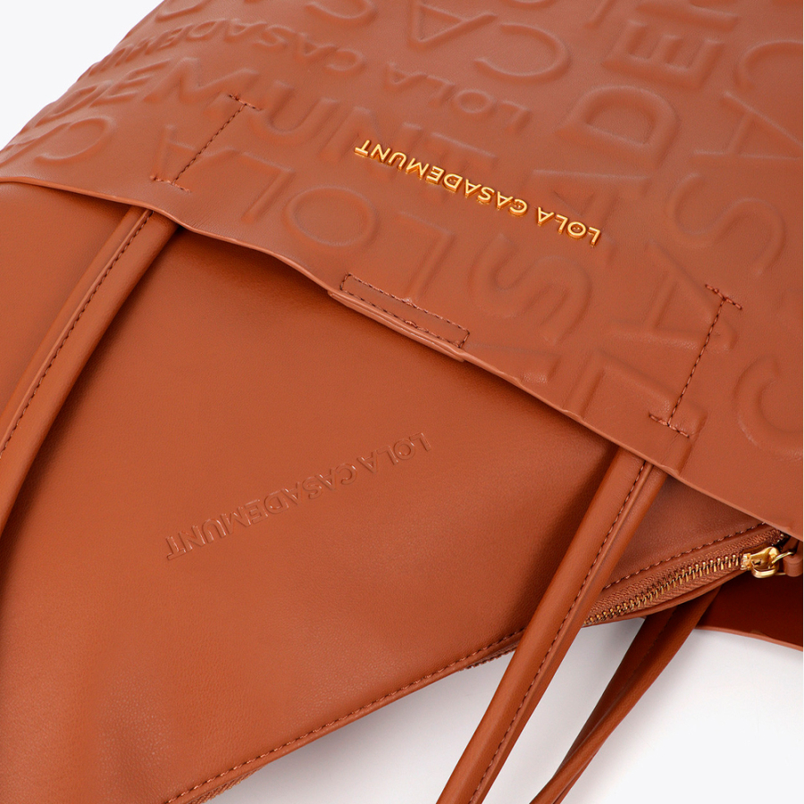 borsa-shopper-con-monogramma-in-rilievo borsa-shopper-con-monogramma-in-rilievo