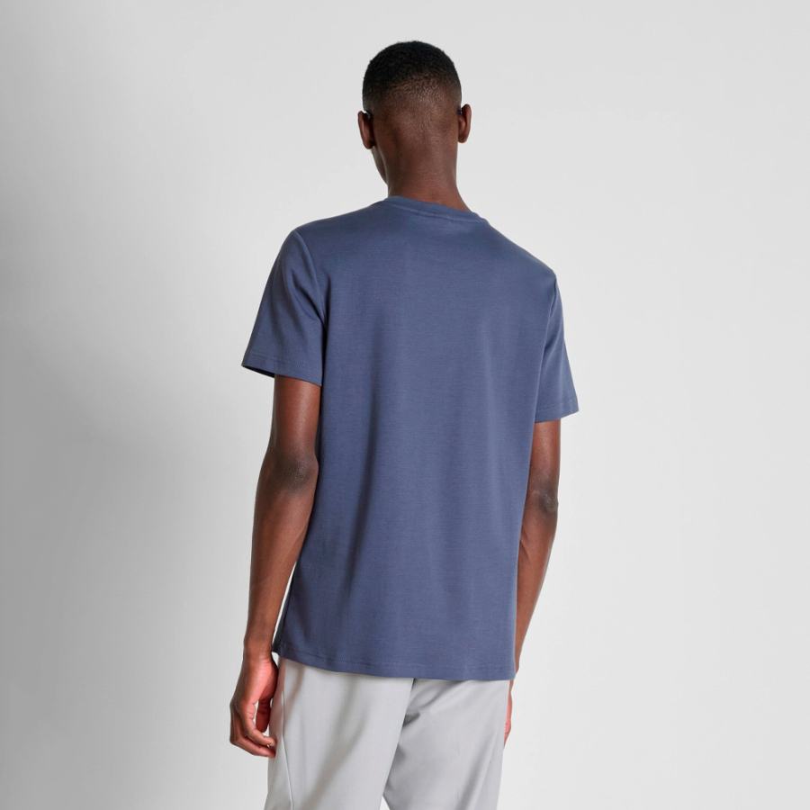 camiseta-regular-fit-con-logo-plata-mate camiseta-regular-fit-con-logo-plata-mate