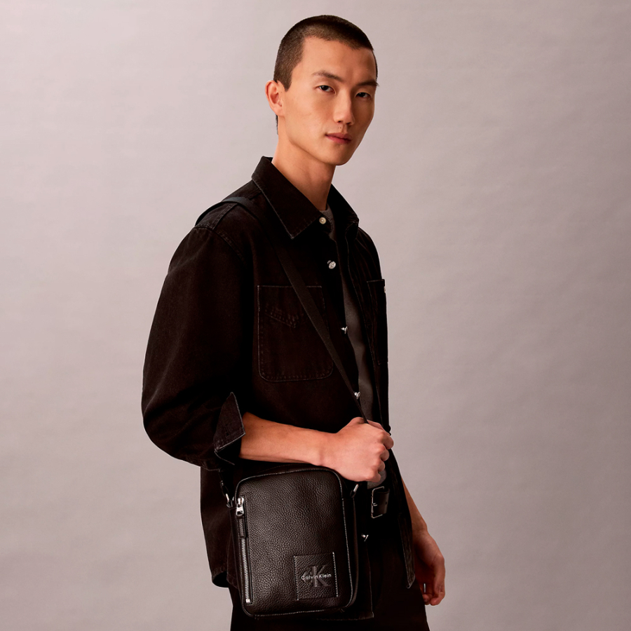reporter-bag-with-monogram-logo reporter-bag-with-monogram-logo