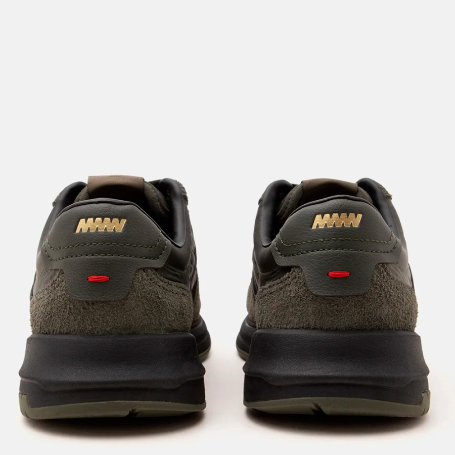 baskets-avec-details-en-daim baskets-avec-details-en-daim