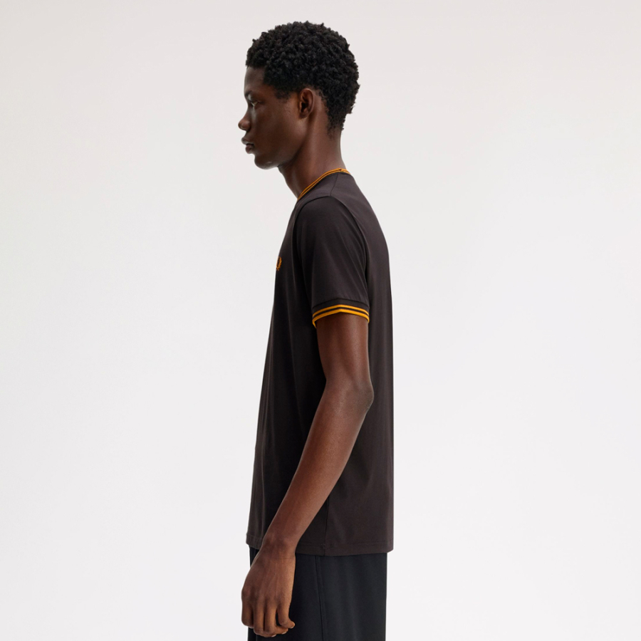 twin-tipped-t-shirt