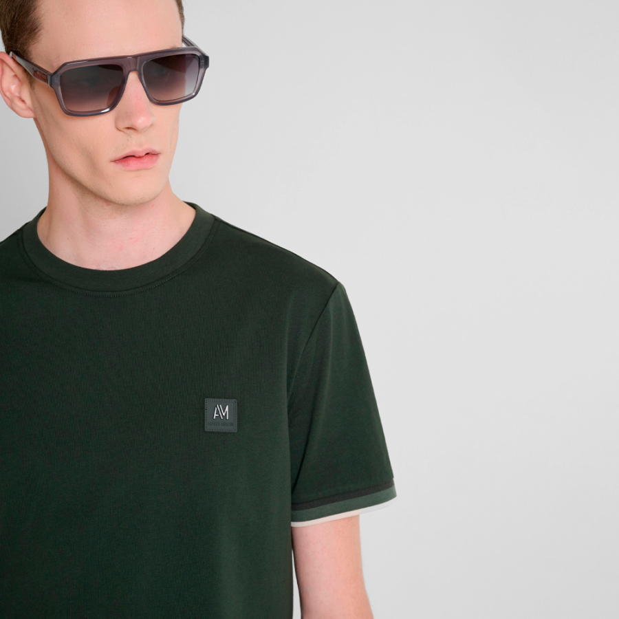 regular-fit-t-shirt-with-patch-and-logo