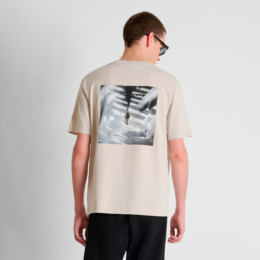 relaxed-fit-t-shirt-with-print