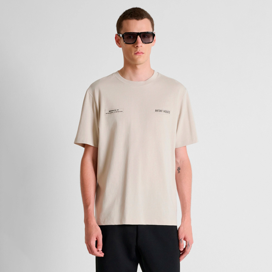 relaxed-fit-t-shirt-with-print
