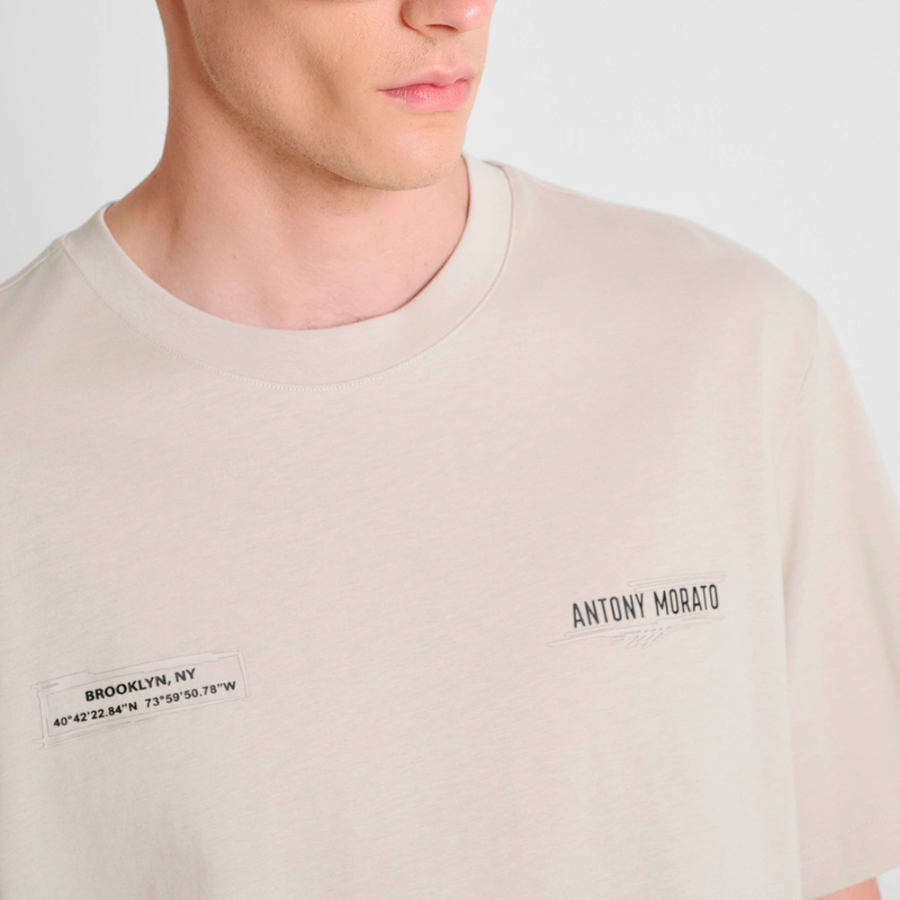 relaxed-fit-t-shirt-with-print