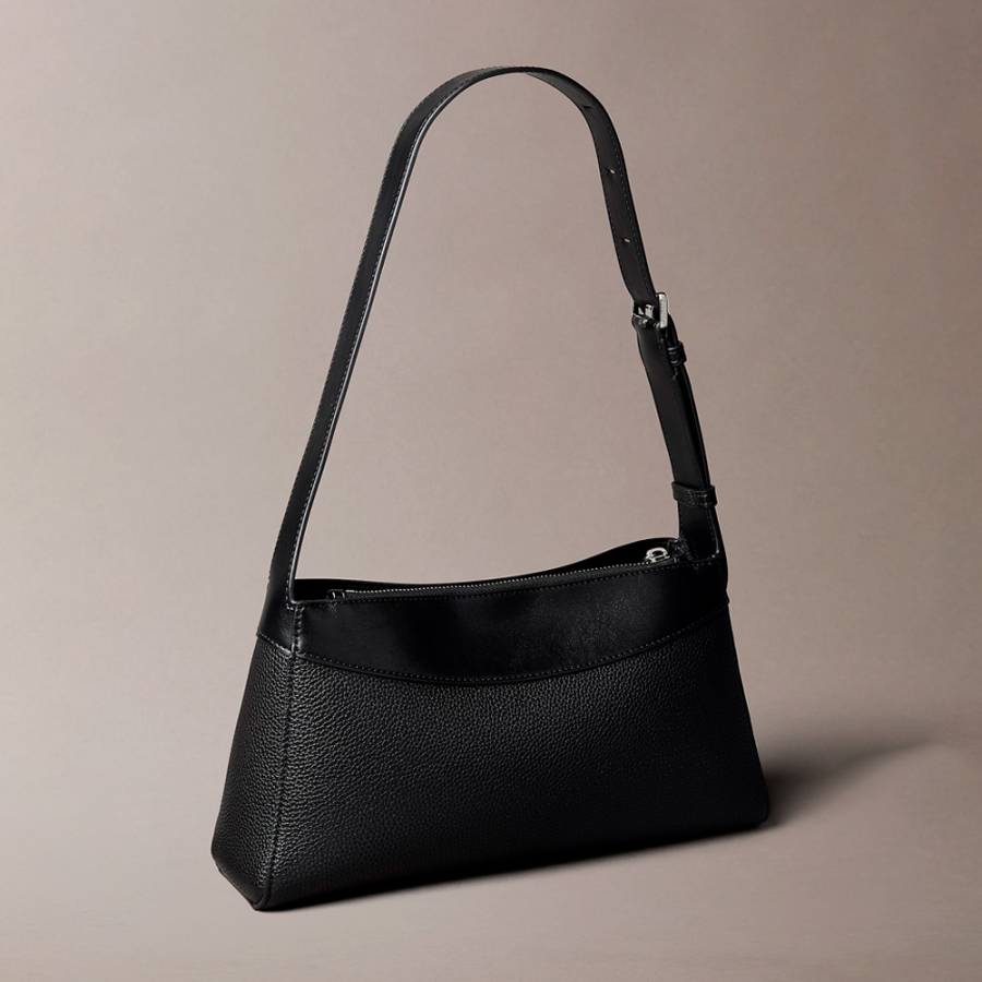 bolso-de-hombro-con-cierre-giratorio-distintivo bolso-de-hombro-con-cierre-giratorio-distintivo