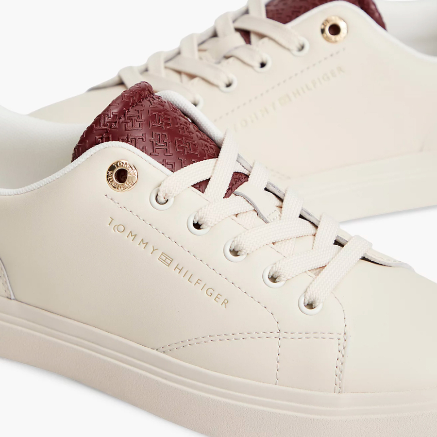 sportschuhe-mit-cupsohle-und-kontrastierendem-leder-obermaterial sportschuhe-mit-cupsohle-und-kontrastierendem-leder-obermaterial