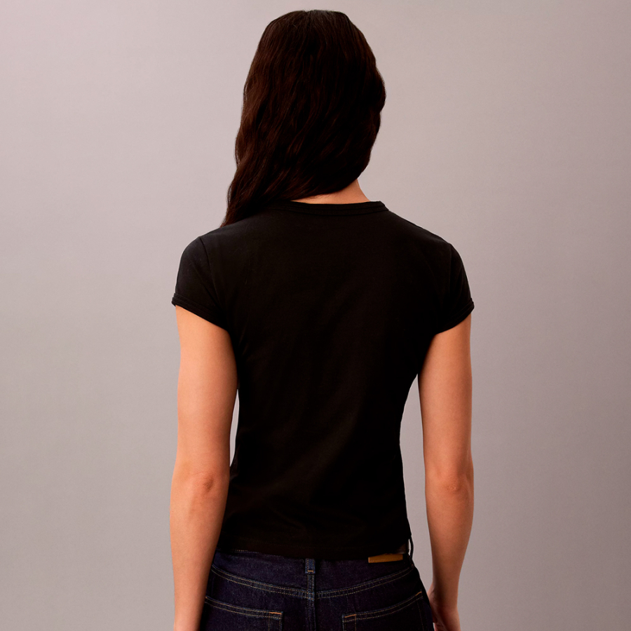 slim-fit-t-shirt-with-heart-logo slim-fit-t-shirt-with-heart-logo