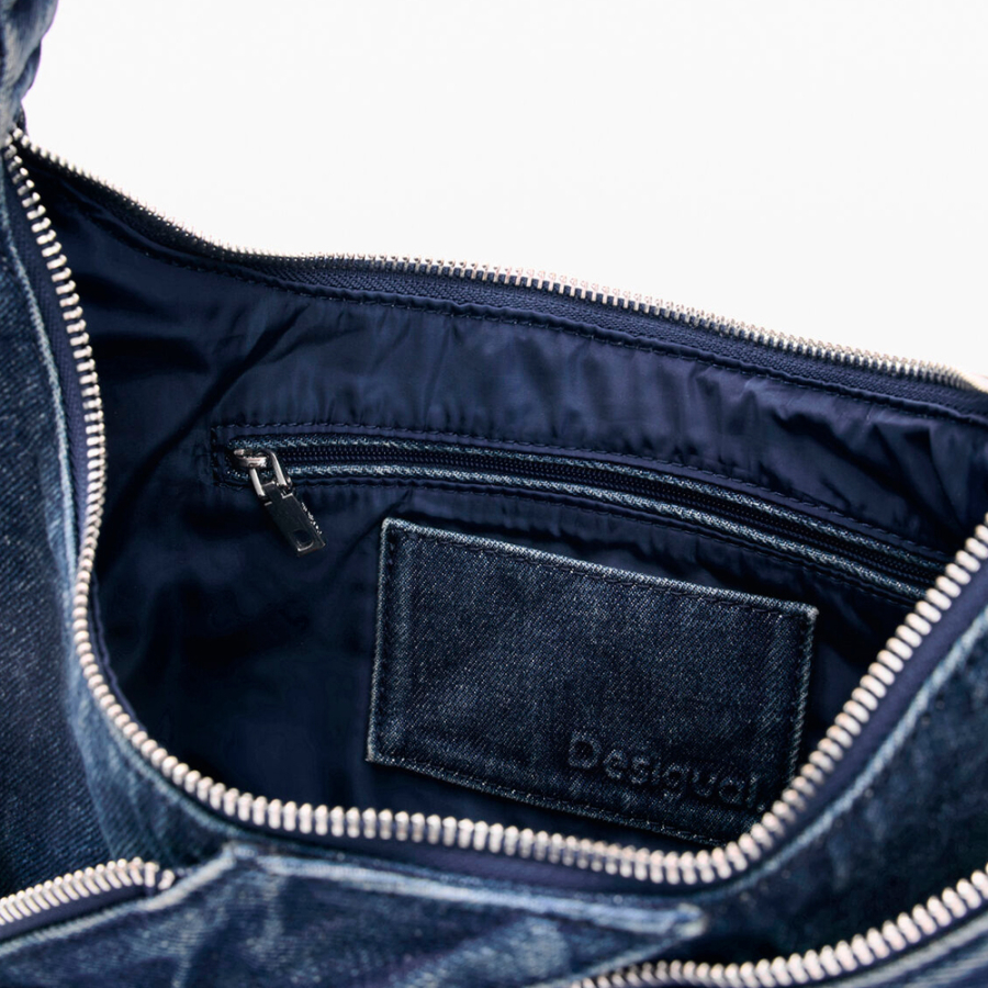 mittelgrosse-jeanstasche mittelgrosse-jeanstasche