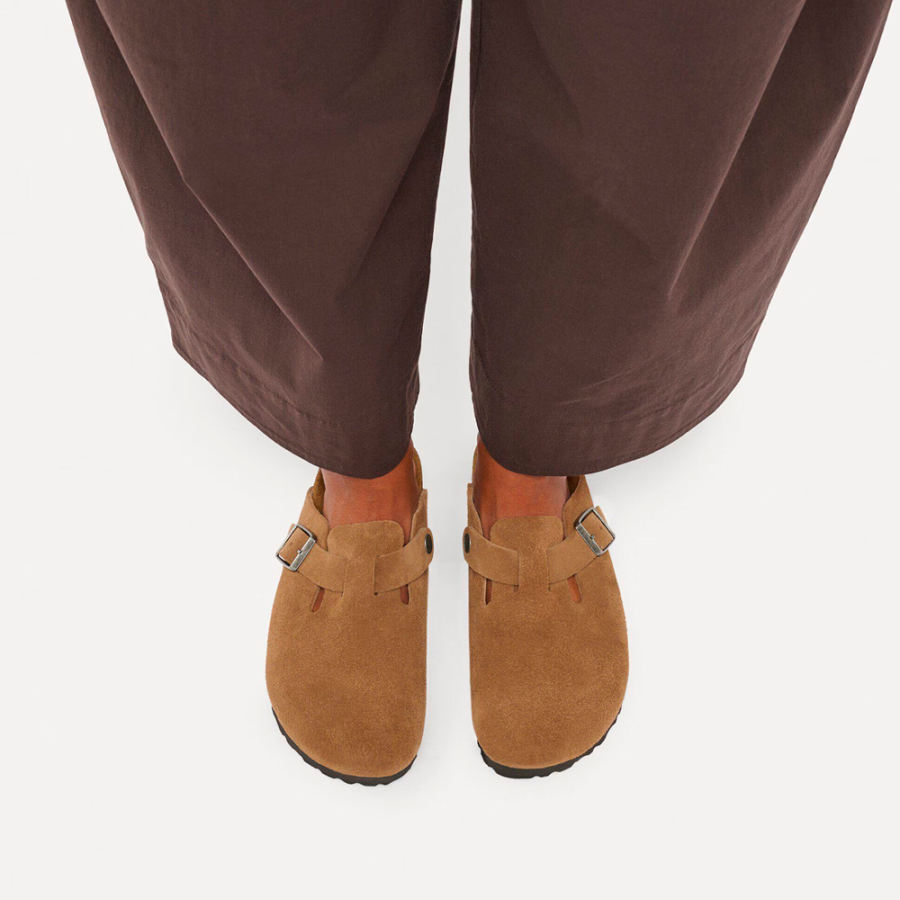 boston-leve-narrow-fit-clog