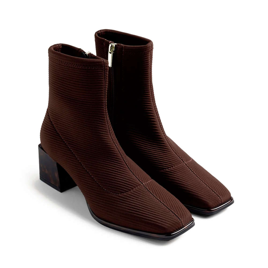 elastic-boots